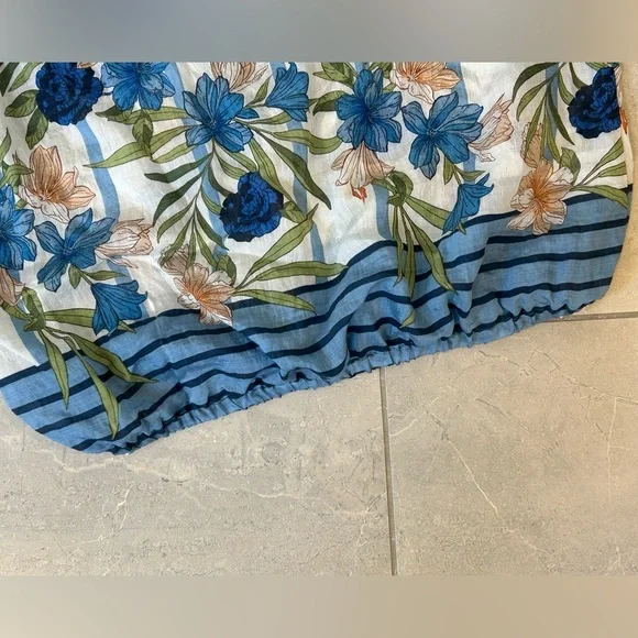 NWOT CeCe Women’s Floral Blouse - Picture 8 of 8